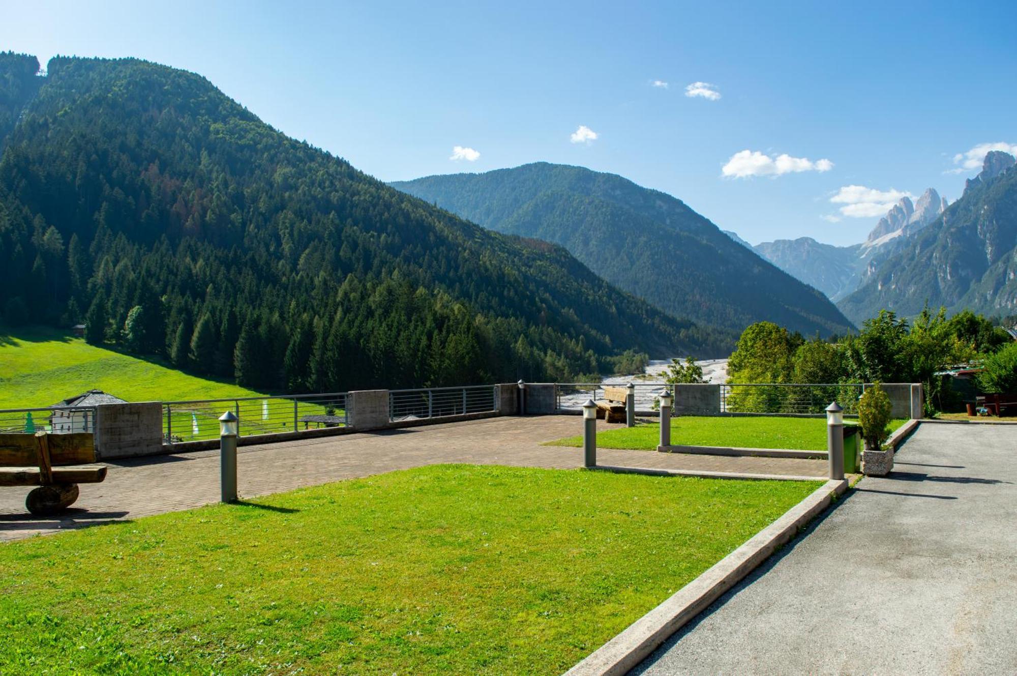 Hotel Serena - Tre Cime Views Auronzo di Cadore Eksteriør billede